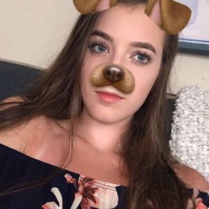 Meet your Posher, Caitlyn